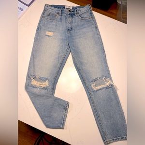 FREE PEOPLE Slim Straight High Rise Curvy distressed jeans
